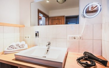 Appartement - Restaurant Margarethenstein Bad im Apartment Typ a mit privater Sauna im Margarethenstein